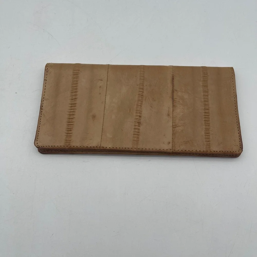 Lee Sands Hawaii Genuine Eel Skin Checkbook Cover Tan Vintage Exotic Leather
